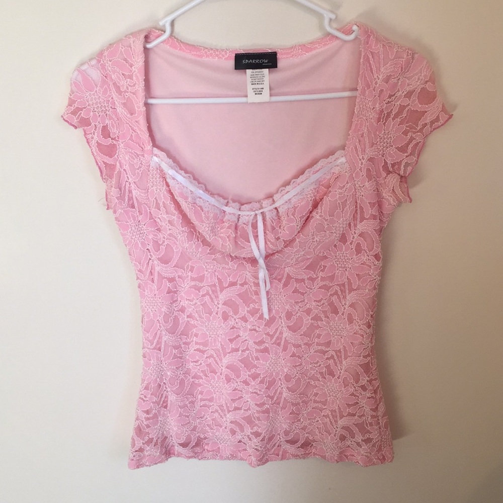 Sparrow pink lace short sleeve tee size M